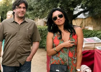 la-9-ani-dupa-ce-a-incercat-sa-separe-catalonia-de-spania,-sotul-marcelei-topor-revine-in-prim-planul-politicii-catalane:-carles-puigdemont-ar-putea-redeveni-liderul-guvernului-regional