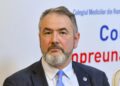 ministrul-educatiei-cere-1.000-de-posturi-de-paznici-in-scoli,-dupa-atacurile-din-bistrita-si-pitesti