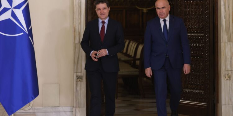 a-fost-o-ambuscada-cunoscut-politolog,-despre-capcana-intinsa-de-psd-si-nicusor-dan-lui-ilie-bolojan-–-hotnews.ro