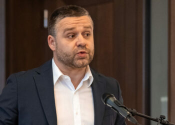 primarul-ciucu-aduce-vesti-proaste-pentru-bucuresteni-in-pragul-anotimpului-rece-ce-spune-despre-termoficarea-pe-timp-de-iarna:-probleme-vor-mai-fi-inca-15-20-de-ani.-sa-nu-i-mai-mintim-pe-oameni
