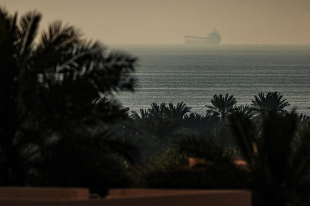 deversare-de-petrol-in-emiratele-arabe-toate-plajele-publice-din-ras-al-khaimah-au-fost-inchise-–-hotnews.ro