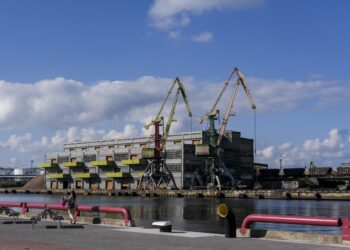 o-ruta-neasteptata-pentru-exporturile-de-cereale-ale-moscovei-in-septembrie,-doua-treimi-au-trecut-printr-o-tara-considerata-o-adversara-a-rusiei-–-hotnews.ro