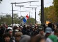proteste-masive-in-franta-ciocniri-intre-politie-si-protestatari.-fortele-de-ordine-au-folosit-gaze-lacrimogene-si-tunuri-cu-apa-la-paris