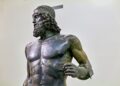misterul-celor-doua-statui-grecesti-din-bronz,-vechi-de-peste-2.400-de-ani,-descoperite-in-italia-in-1972
