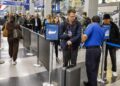 sua-introduc-o-noua-obligatie-de-calatorie-pentru-toti-pasagerii-zborurilor-internationale-se-aplica-inclusiv-celor-care-pleaca-din-romania-–-hotnews.ro