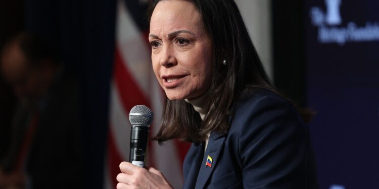 lidera-opozitiei-din-venezuela-s-a-reintors-in-tara-riscul-tensionarii-relatiilor-dintre-caracas-si-washington-–-hotnews.ro