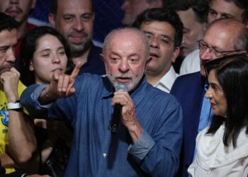 lula-castiga-al-patrulea-mandat-in-brazilia,-dar-se-confrunta-cu-un-congres-ostil-si-o-tara-divizata-–-hotnews.ro