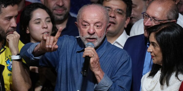lula-castiga-al-patrulea-mandat-in-brazilia,-dar-se-confrunta-cu-un-congres-ostil-si-o-tara-divizata-–-hotnews.ro