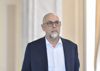 presedintele-udmr-avertizeaza-ca-orice-majorare-a-taxelor-in-2027-ar-fi-o-decizie-sinucigasa:-societatea,-economia-si-cetatenii-nu-mai-suporta