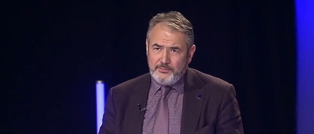 ministrul-educatiei-dezvaluie-detalii-tulburatoare-despre-incidentul-violent-de-la-scoala-din-bistrita
