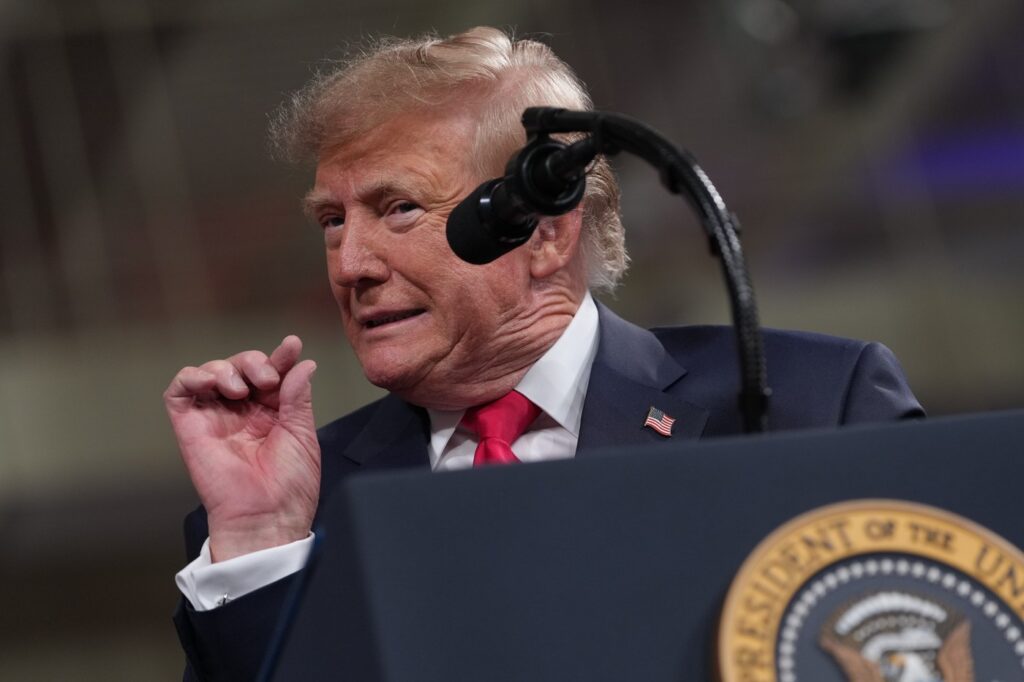 trump-sustine-ca-alegerile-din-brazilia-par-fraudate-–-hotnews.ro