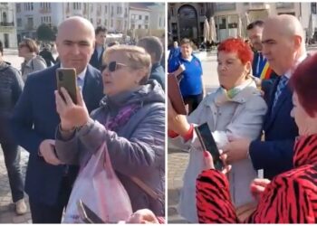 ilie-bolojan,-baie-de-multime-acasa-la-oradea,-de-ziua-armatei.-oamenii-s-au-inghesuit-sa-faca-poze-cu-fostul-premier