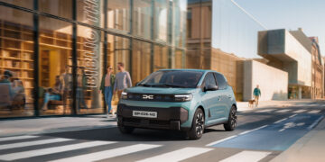 omul-cu-cresterea-renault-si-dacia-dezvaluie:-in-europa-ramanem-independenti-nu-pariem-pe-phev,-dar-pe-electrice-adaugam-range-extender-–-hotnews.ro