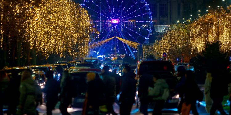 primaria-capitalei-anunta-cand-se-aprind-luminitele-de-sarbatori-in-bucuresti-–-hotnews.ro