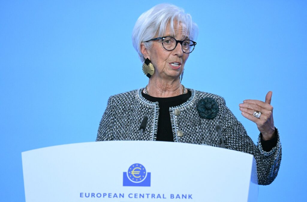 christine-lagarde-demisioneaza-cu-noua-luni-inainte-de-incheierea-mandatului-–-hotnews.ro