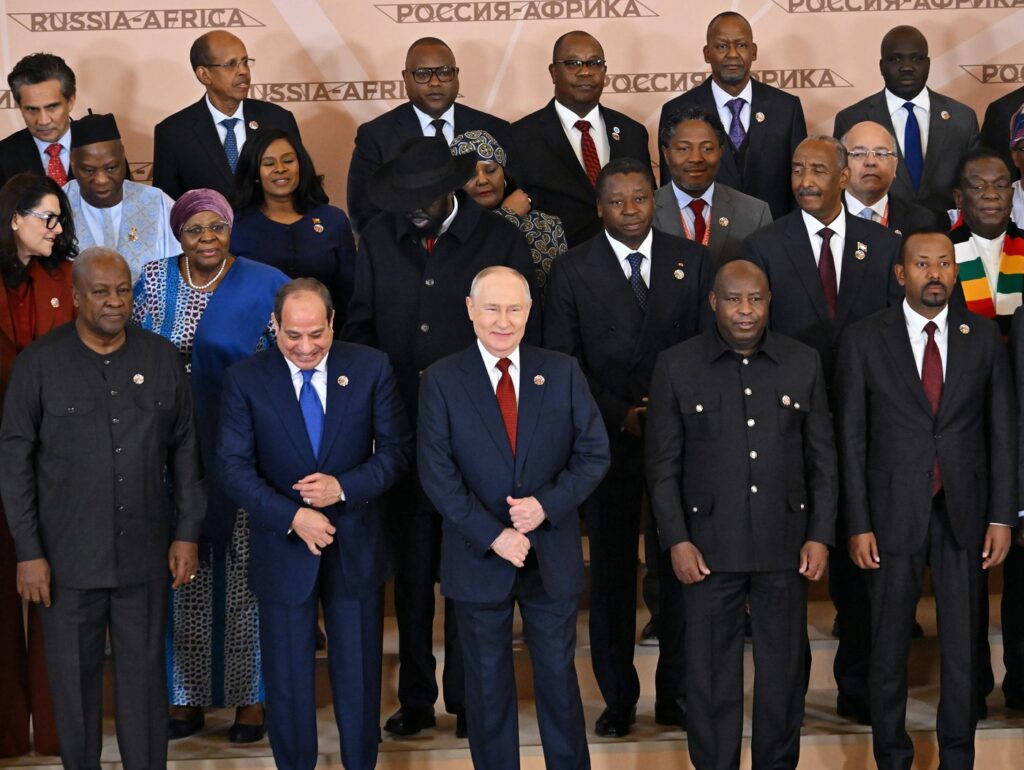 putin-vrea-sa-mute-mai-multe-fabrici-rusesti-in-africa-e-un-interes-reciproc,-spune-el-ce-rol-joaca-sanctiunile-europene-in-decizie-–-hotnews.ro