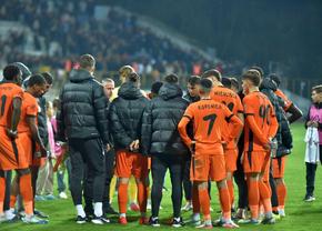minimum-6-jucatori-out,-dupa-bistrita-–-fcsb:-ce-pregatesc-ros-albastrii