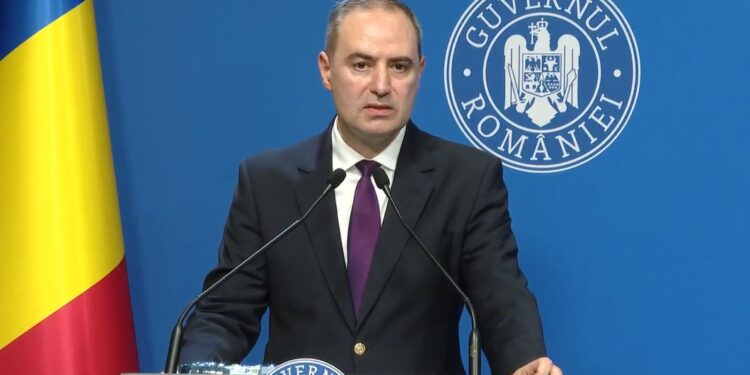 ministrul-finantelor,-alexandru-nazare,-spune-ca-rectificarea-bugetara-adoptata-astazi-de-guvernul-niculescu-mentine-ratingul-de-tara-in-afara-junk-si-deschide-calea-spre-o-posibila-iesire-din-zona-negativa